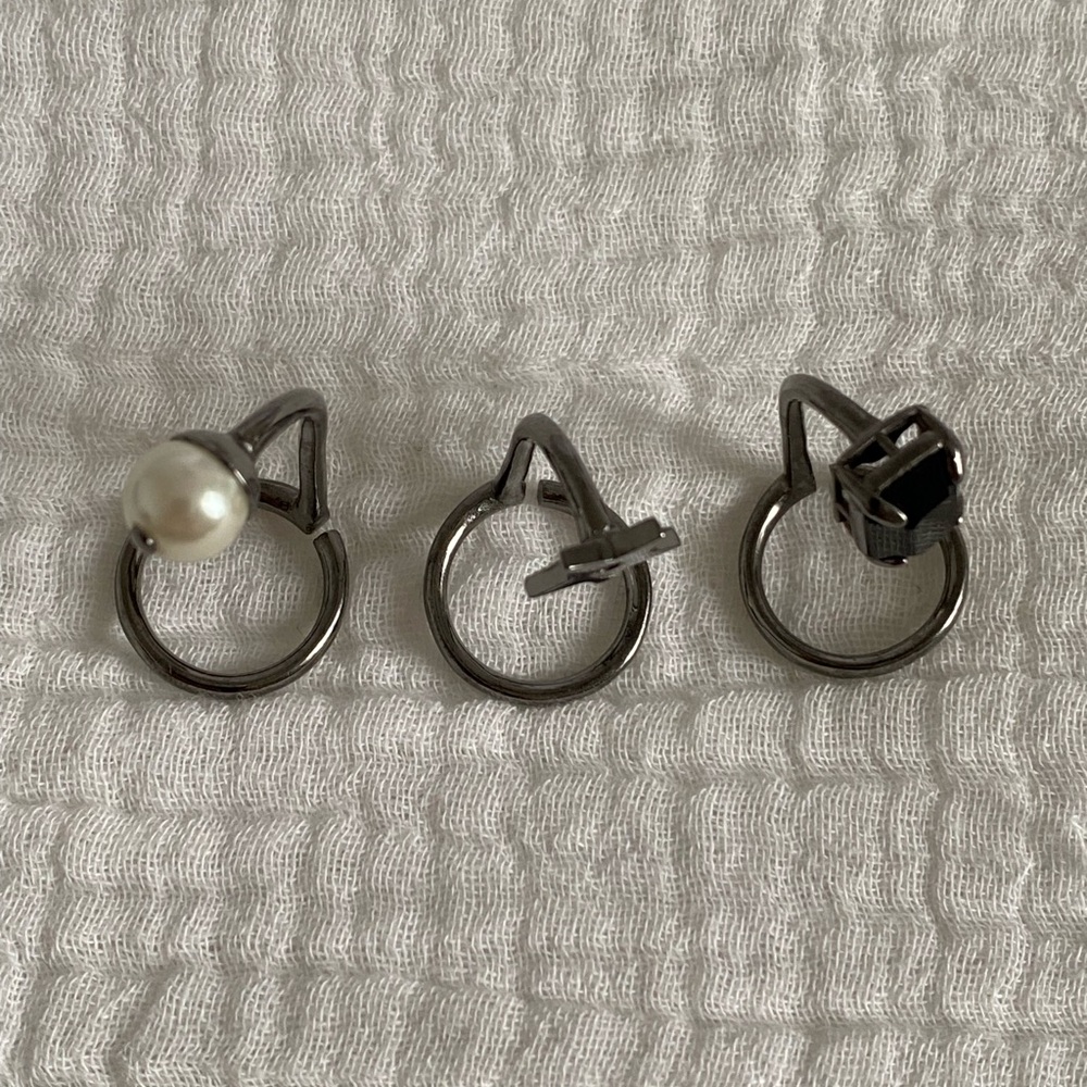 Dior Legacy Knuckle Ring Set with Pearl, Star, and Black Stone - Picture 3 of 5